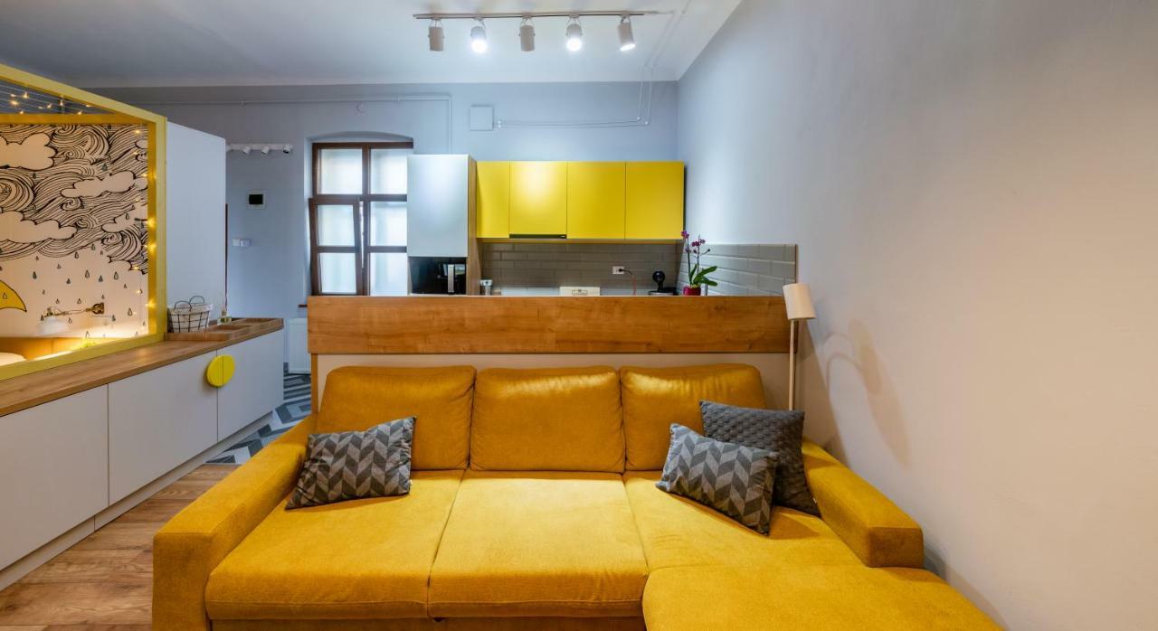 The Yellow Umbrella Studio Kluž Exteriér fotografie