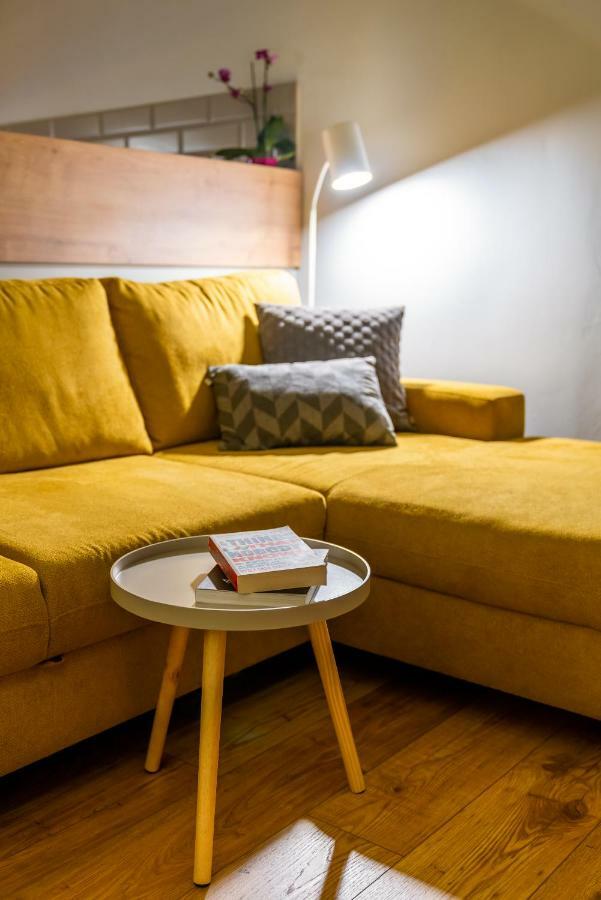 The Yellow Umbrella Studio Kluž Exteriér fotografie